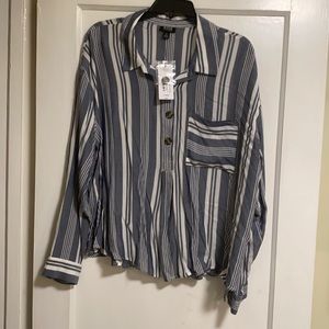 New with tags blue white stripe shirt women’s